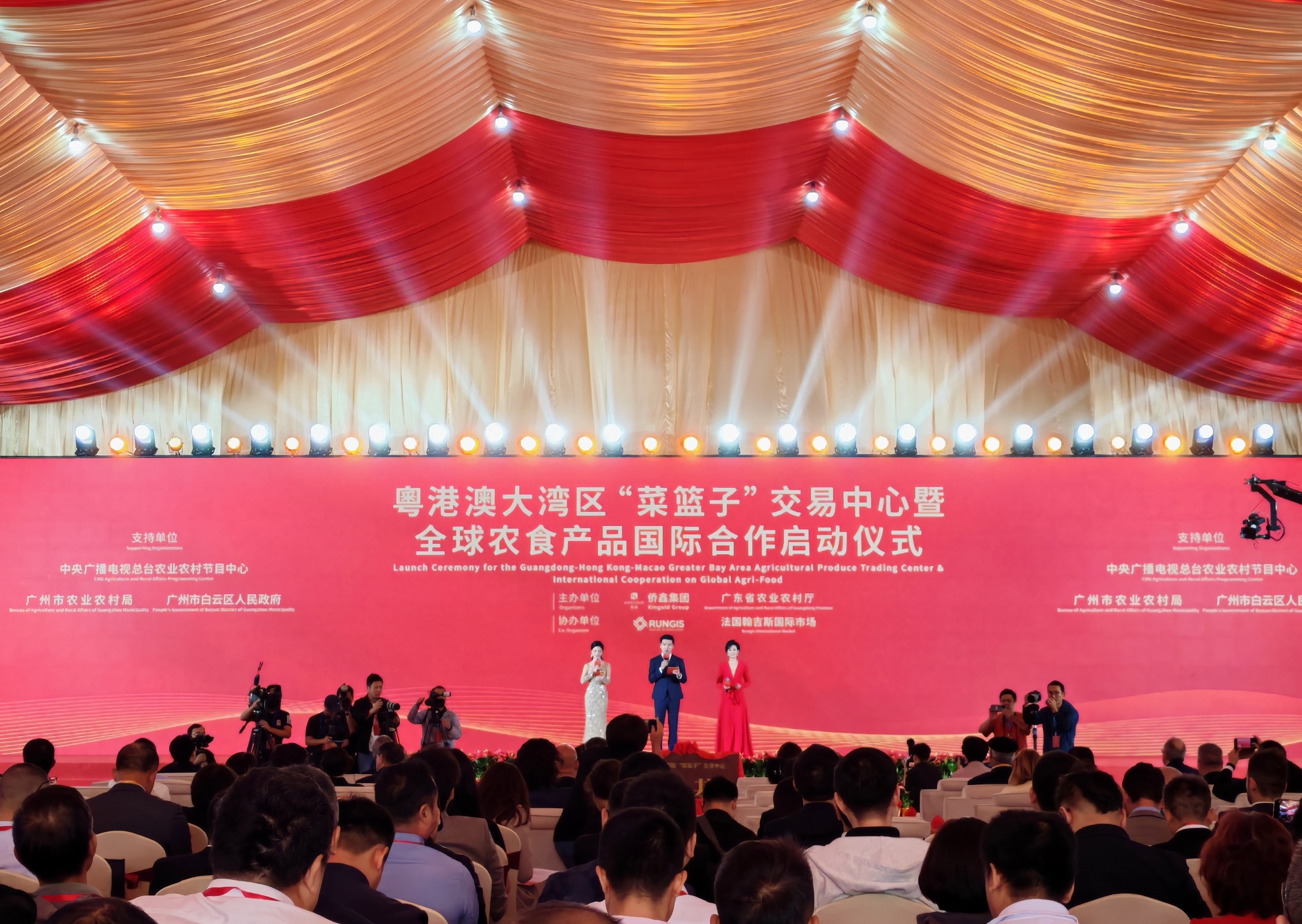 儀式現(xiàn)場。人民網(wǎng) 寧玉瑛攝